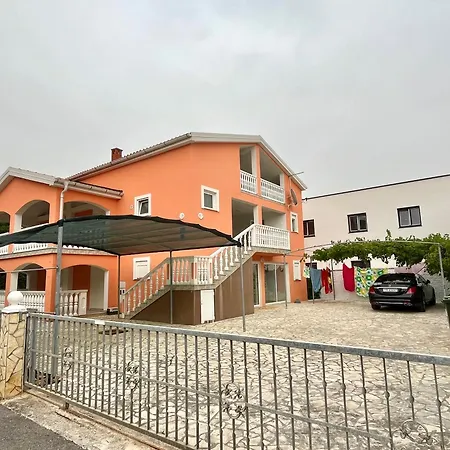 Martino Residences Vir