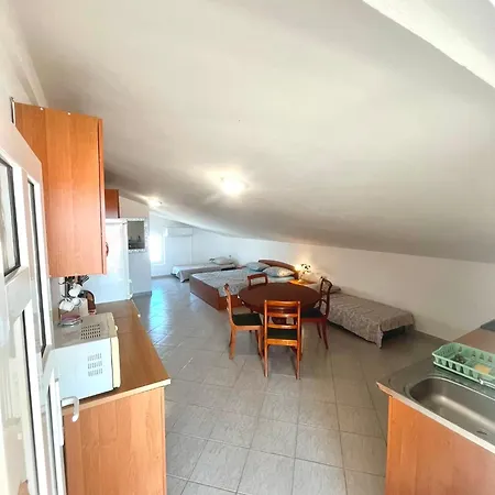 Apartman Martino Residences Vir